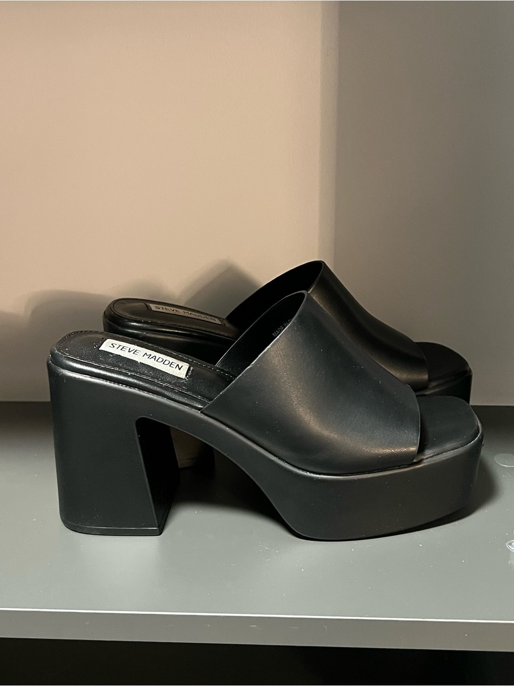 Steve Madden Black Platform Slide Mules